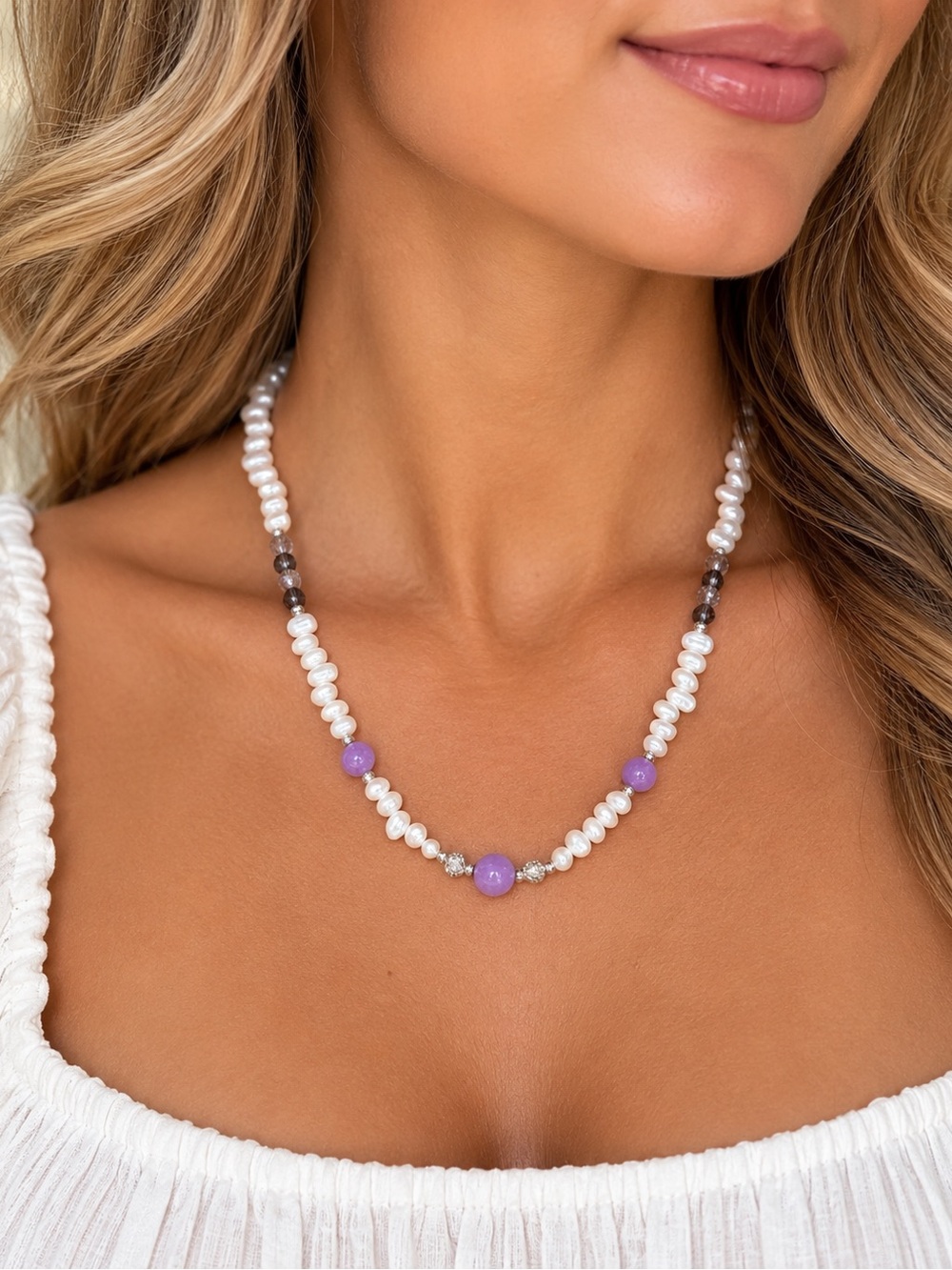 Freshwater Natural Seedless White Pearl Necklace With Beads & Crystal Accents.